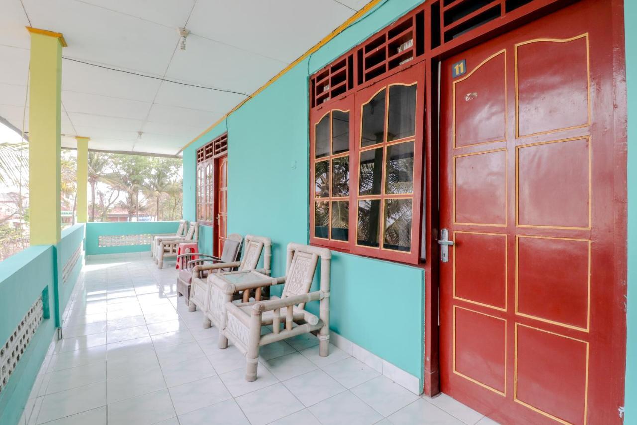Losmen Parikesit Bantul Exterior photo